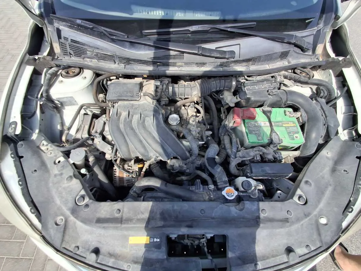 Car image 18