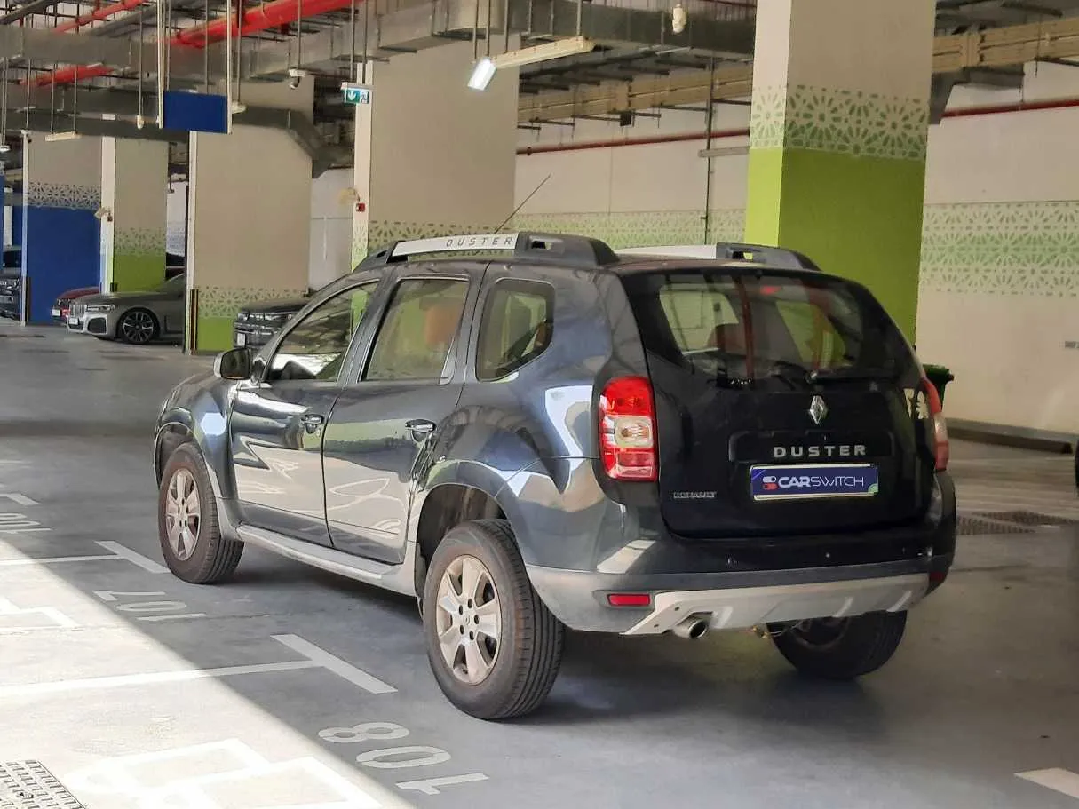 Car image 7