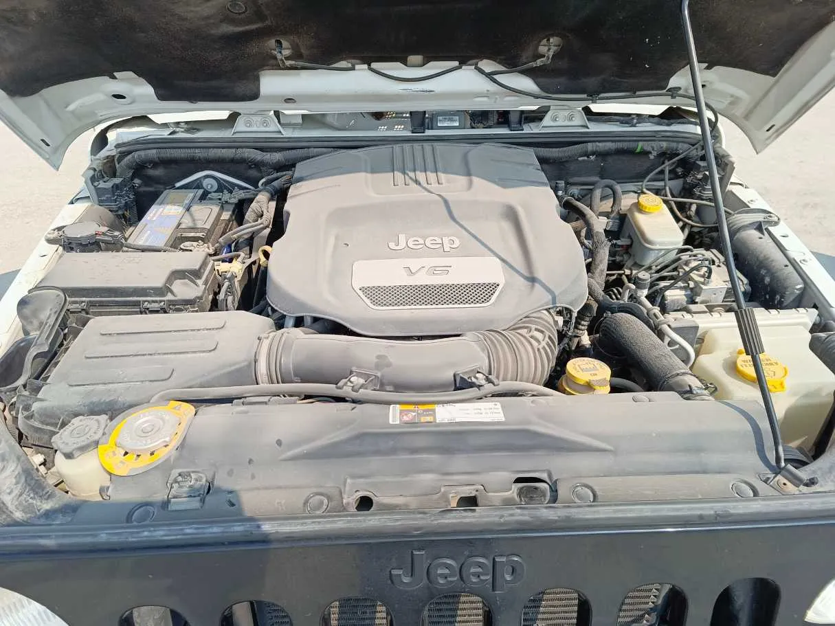 Car image 39