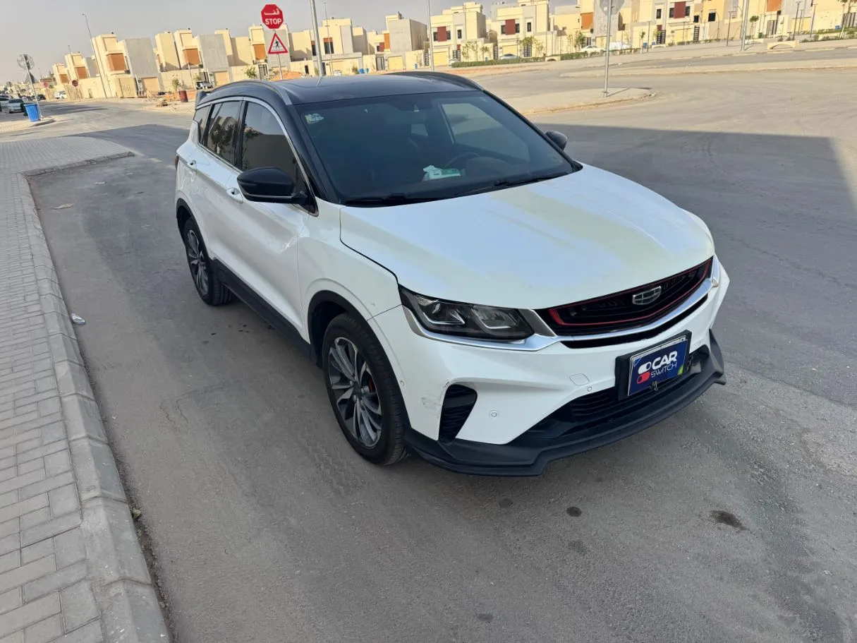 Car image 3