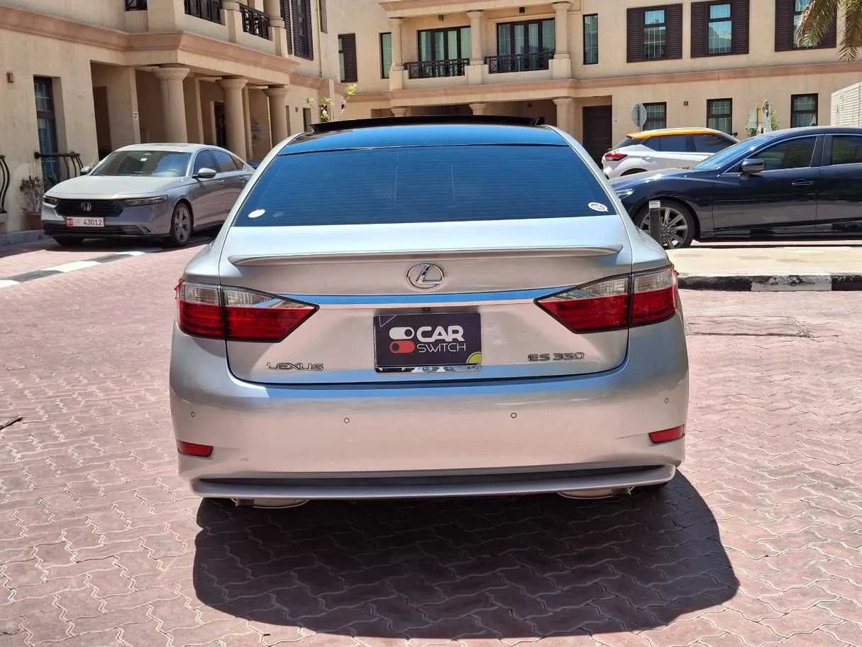 Car image 6