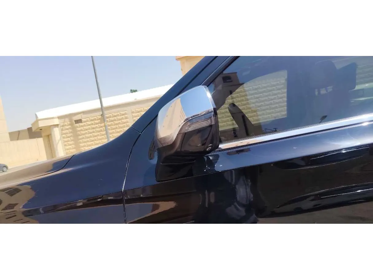 Car image 33