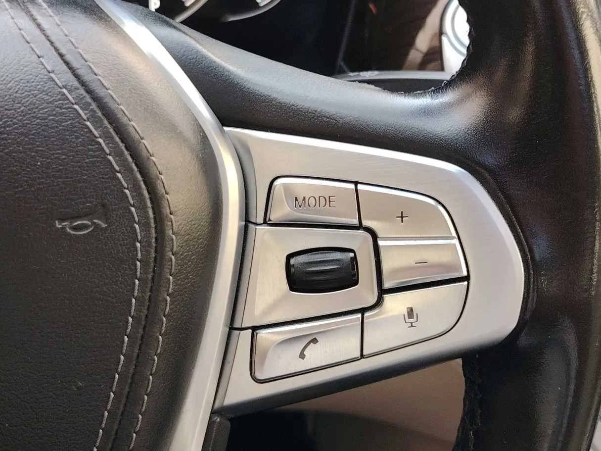 Car image 39
