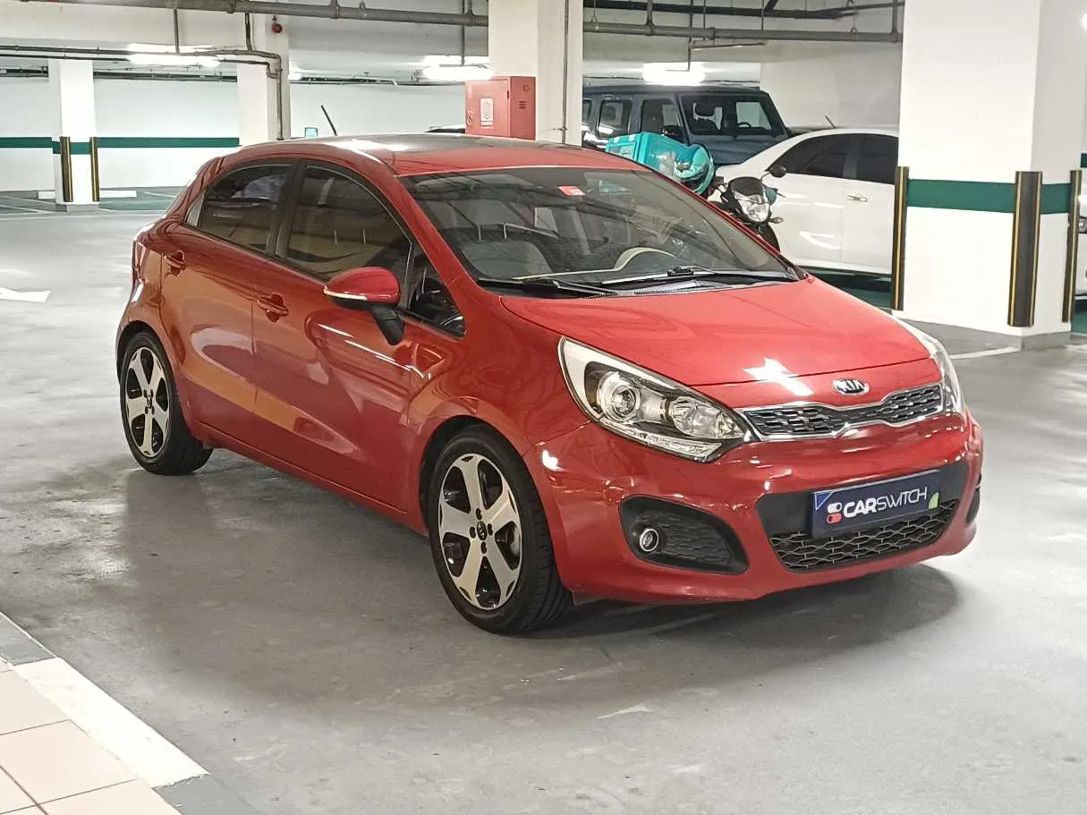 Car image 4