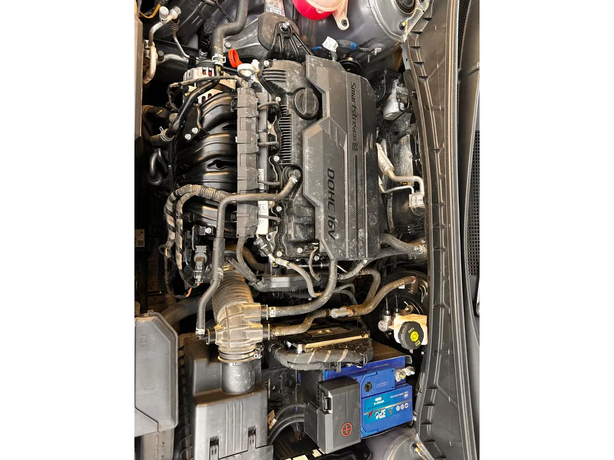 Car image 29