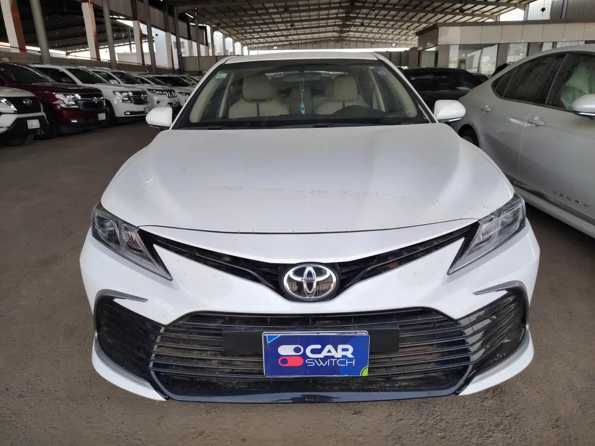 Car image 2