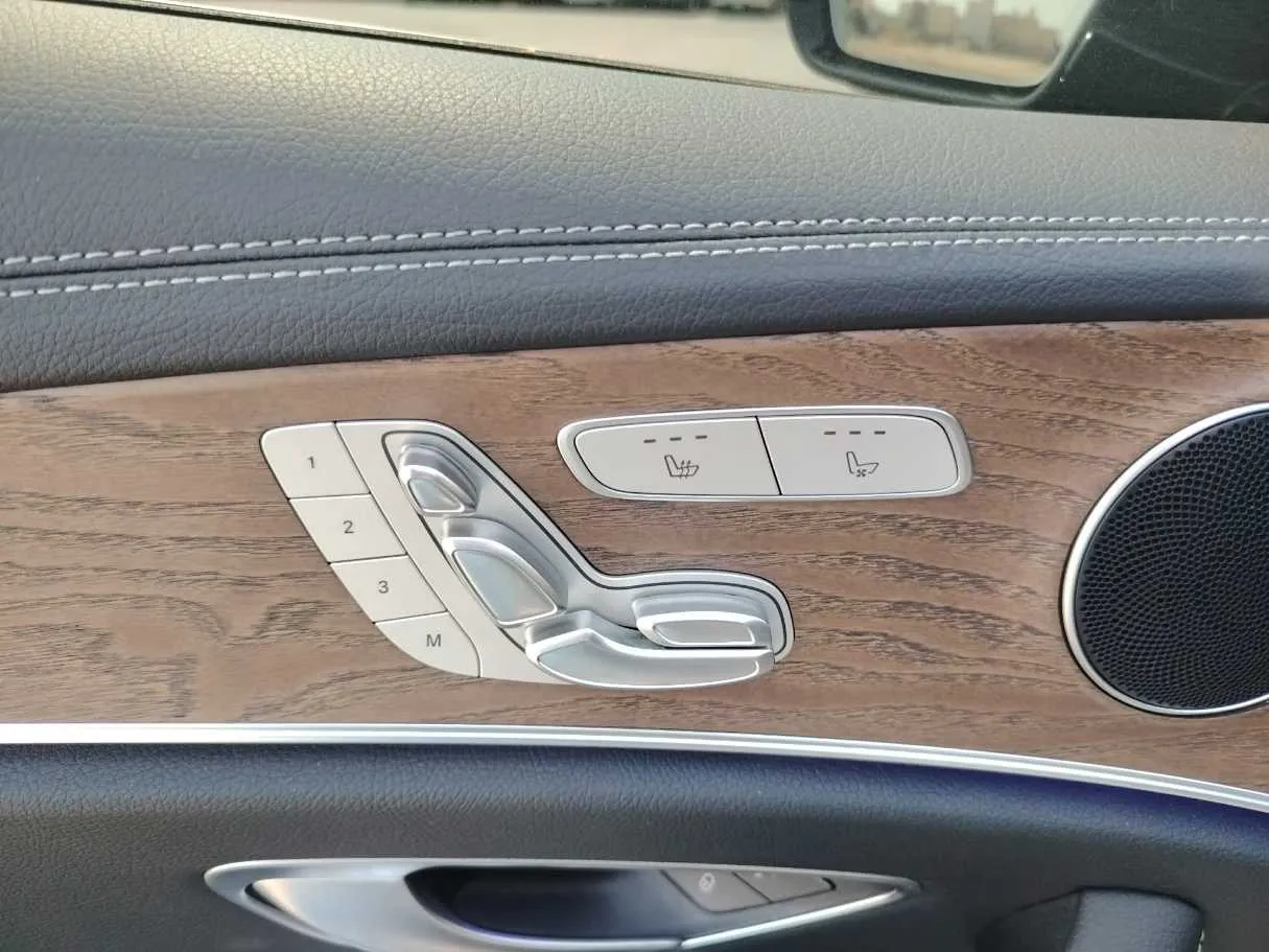 Car image 41