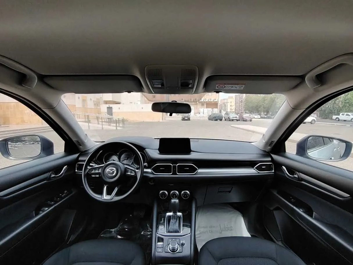 Car image 17