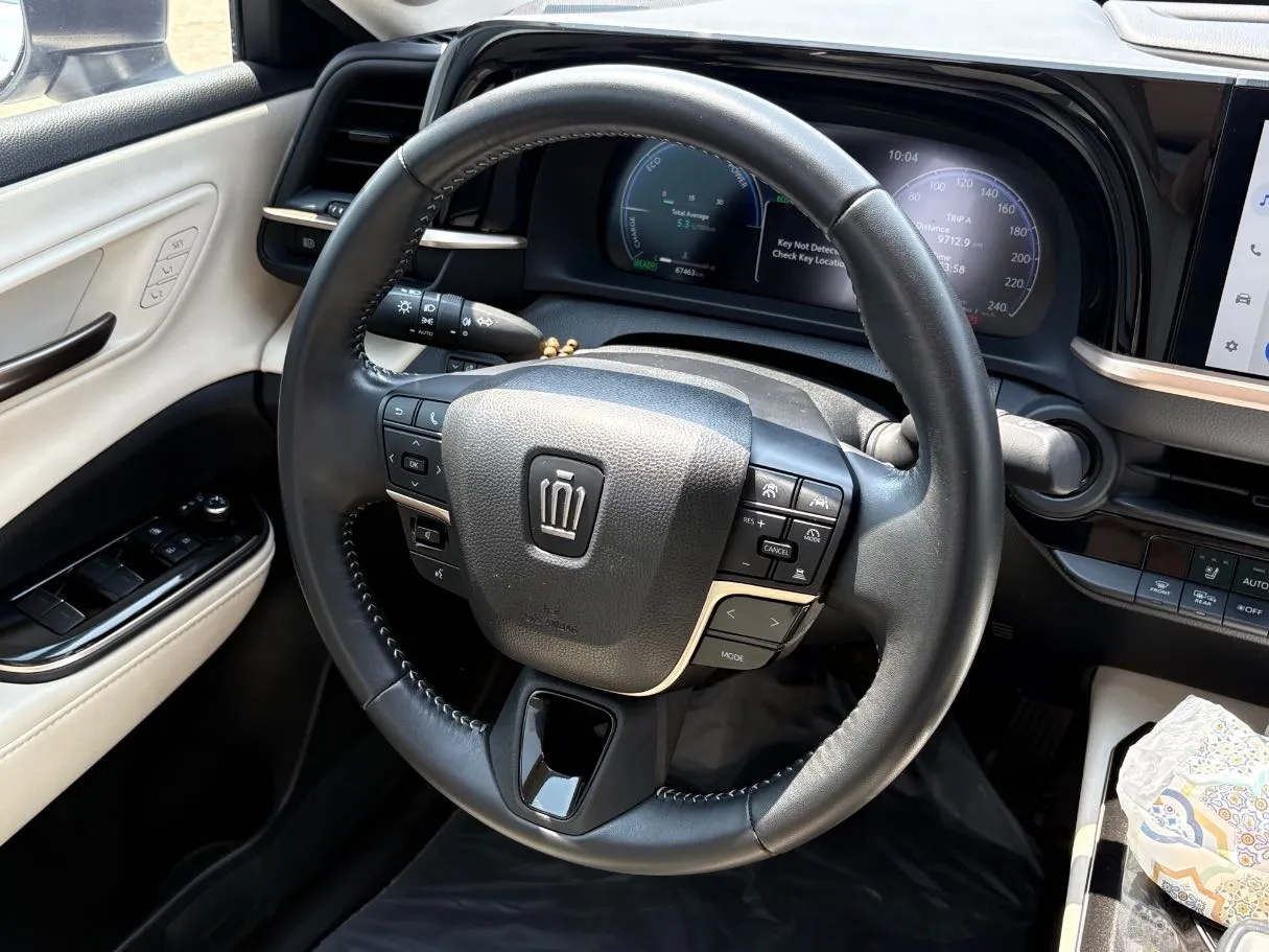 Car image 22