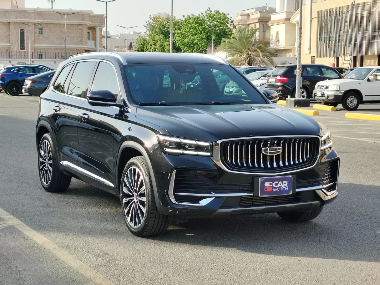 Car image 3