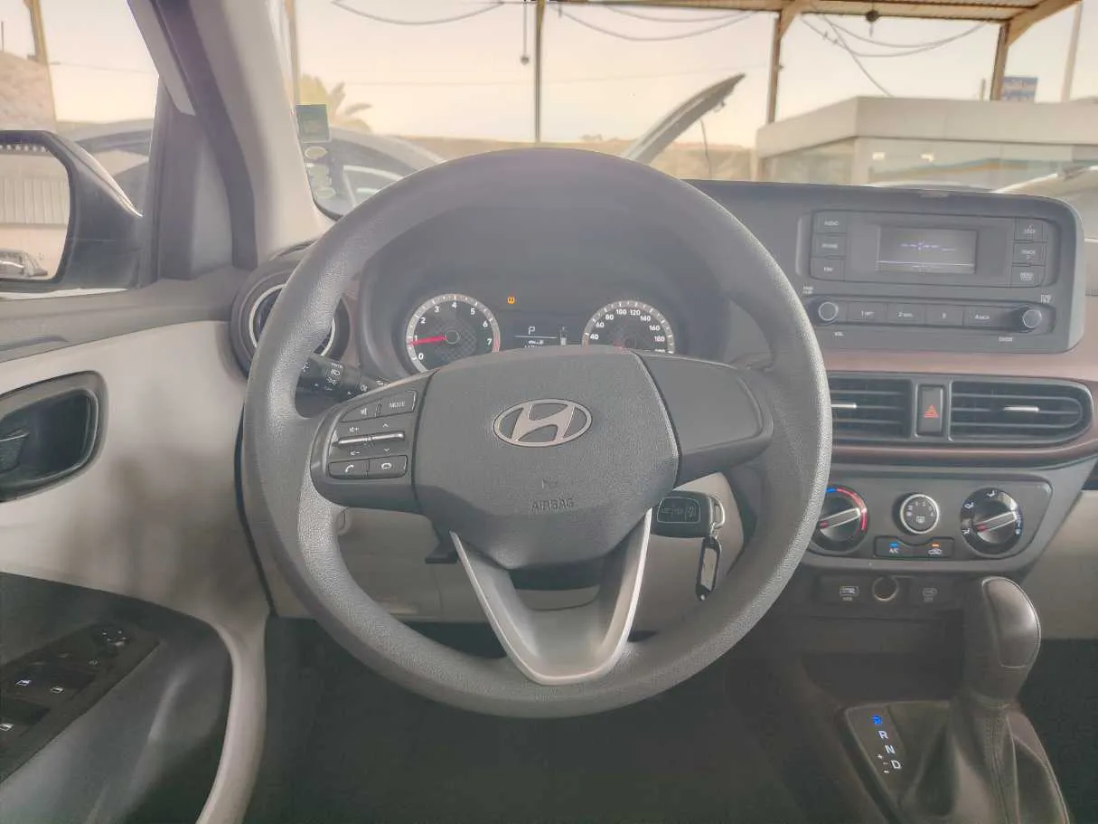 Car image 21