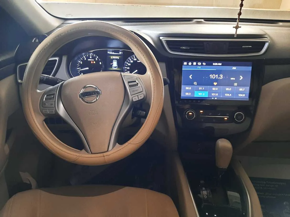 Car image 16