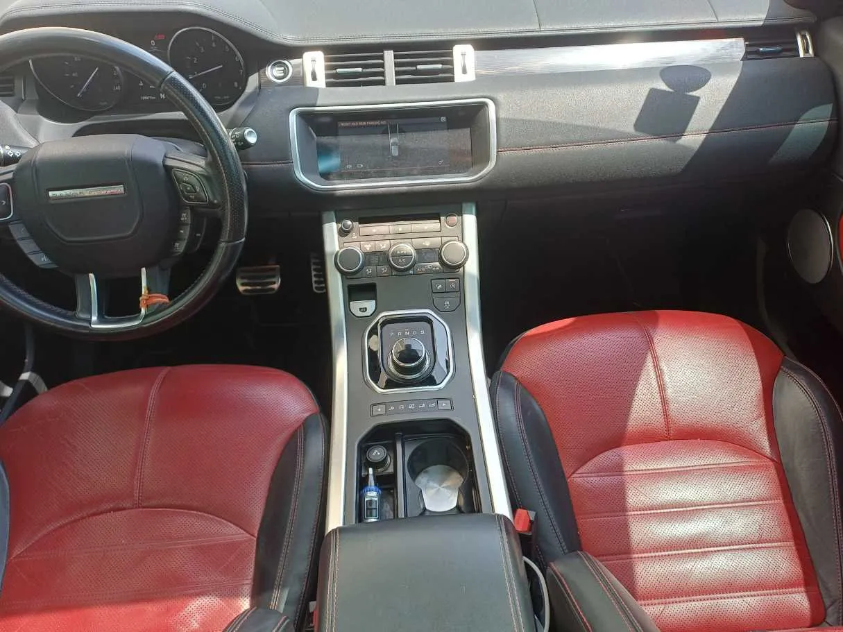 Car image 15