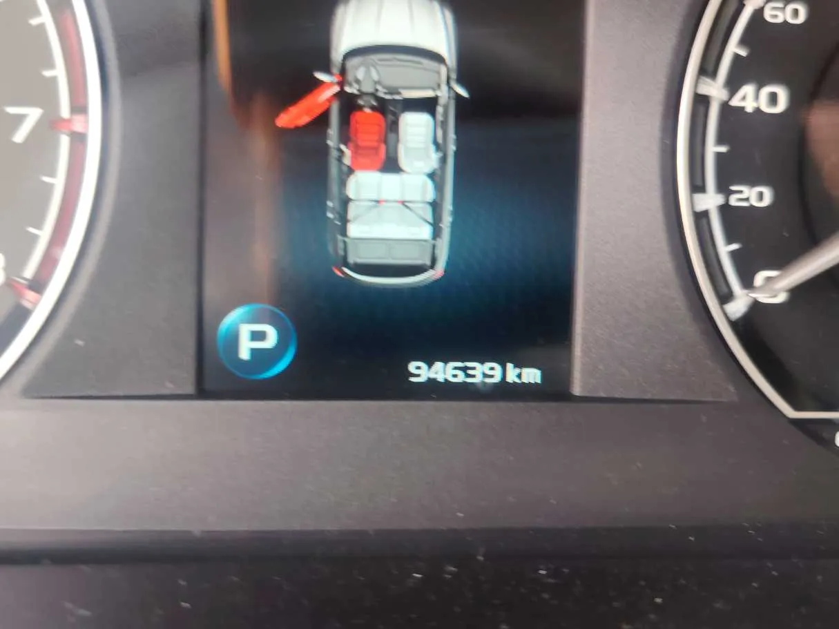 Car image 20