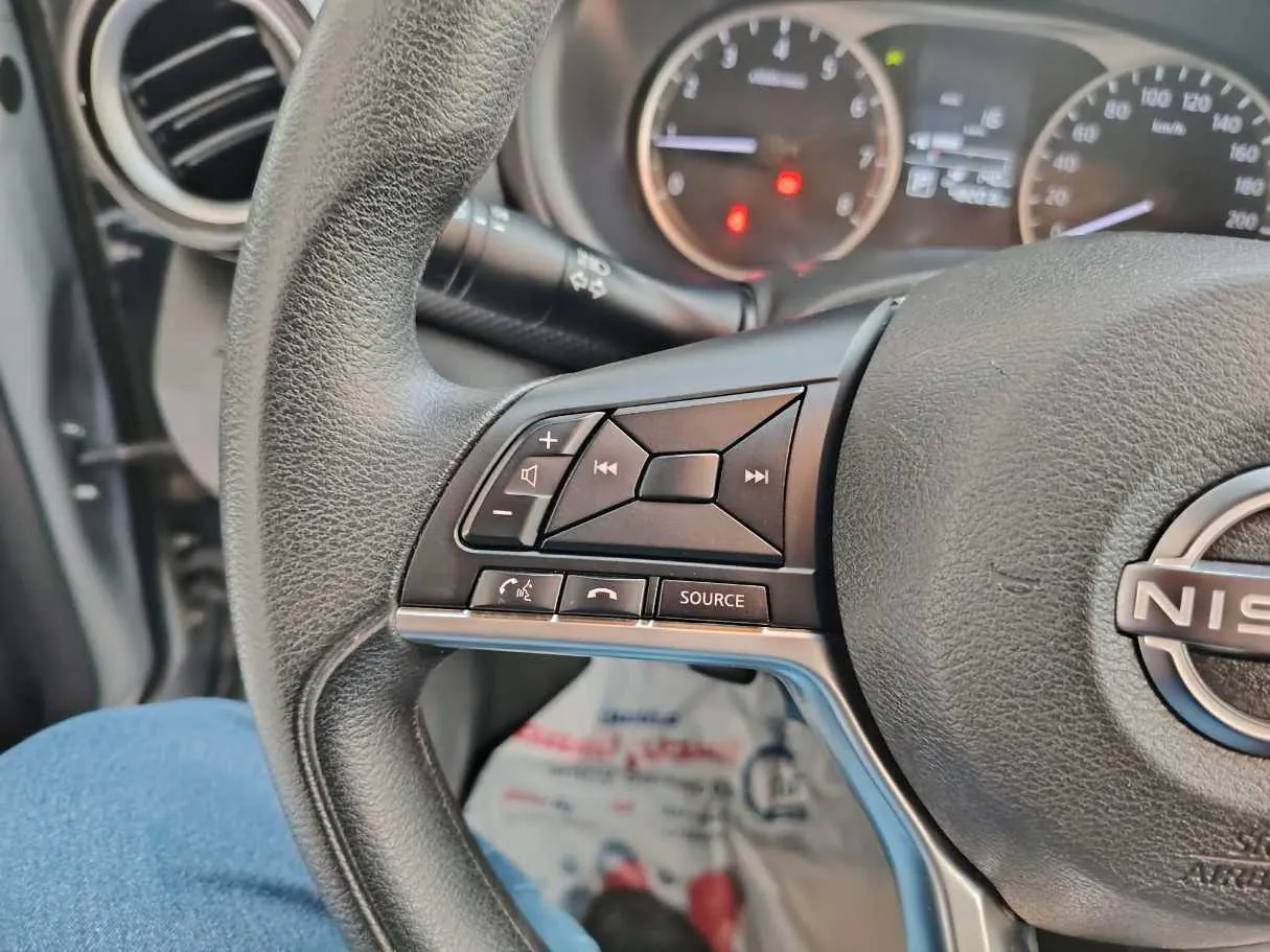 Car image 37