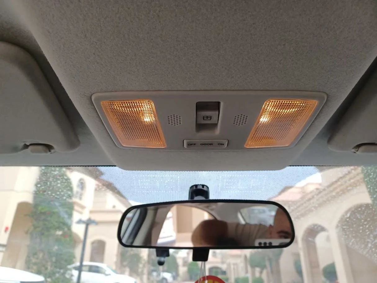 Car image 22