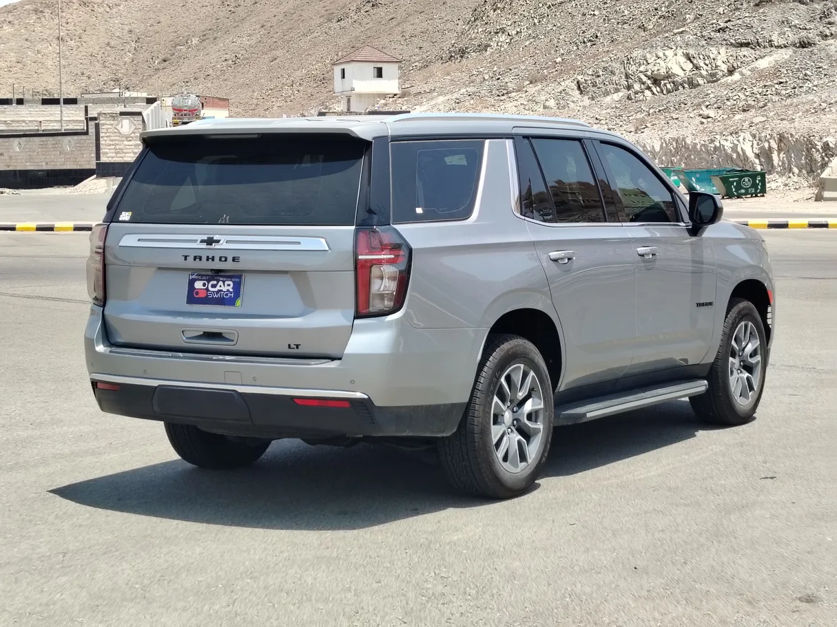Car image 5