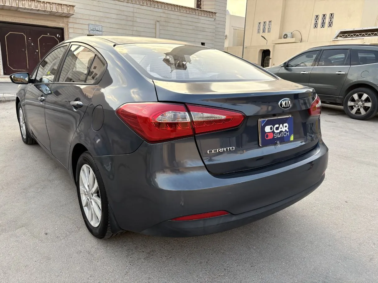 Car image 7