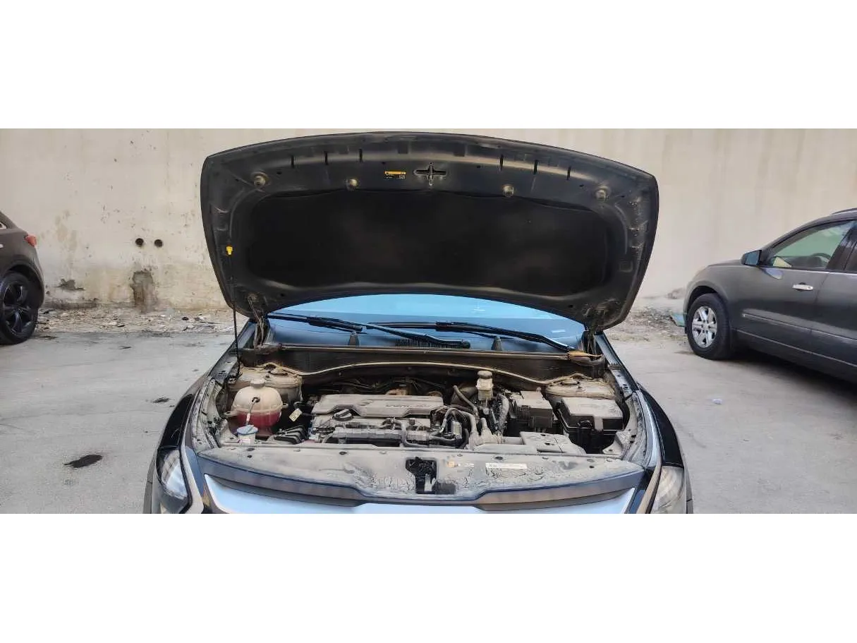 Car image 28