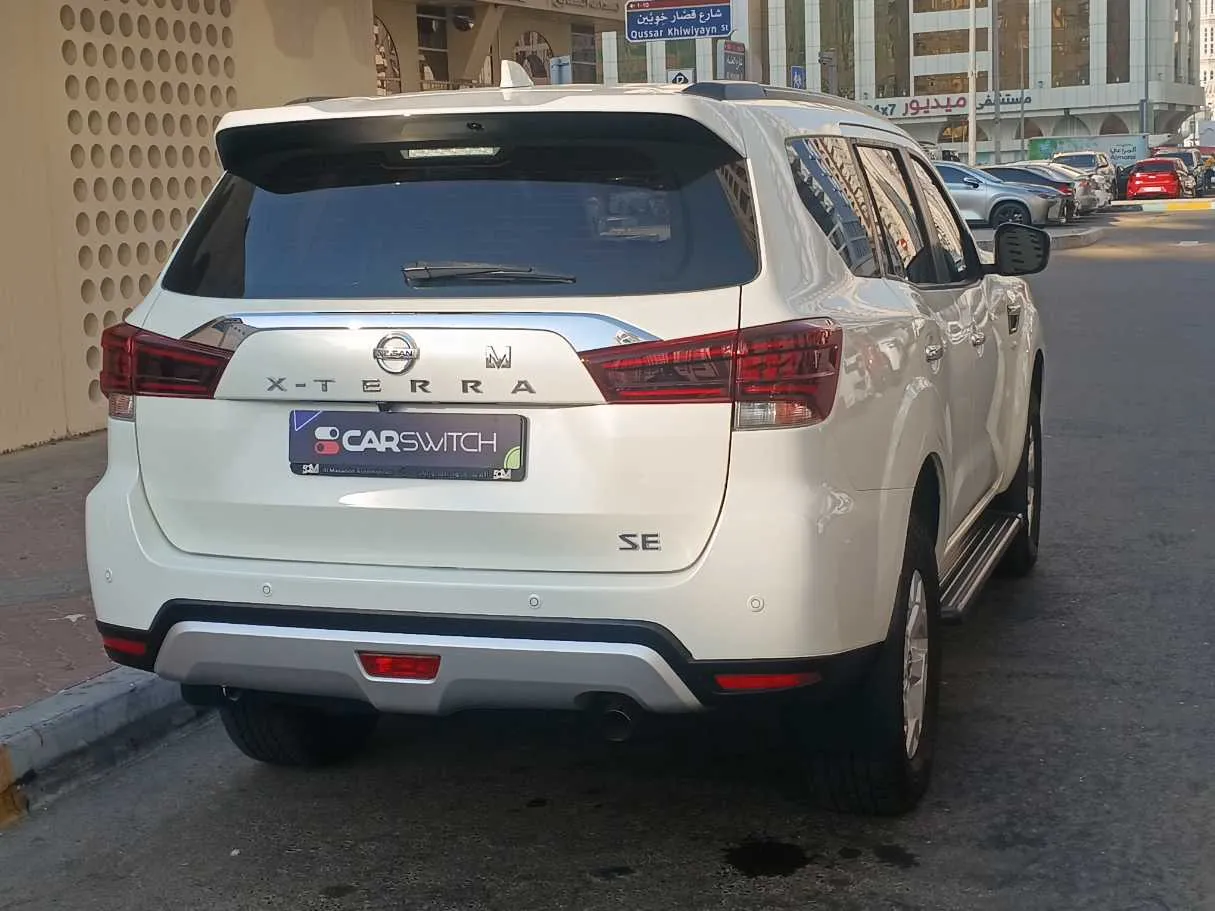 Car image 5