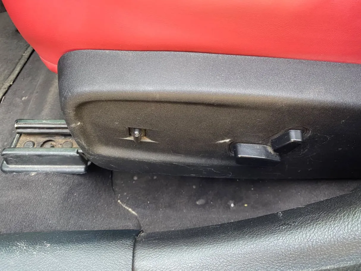 Car image 21