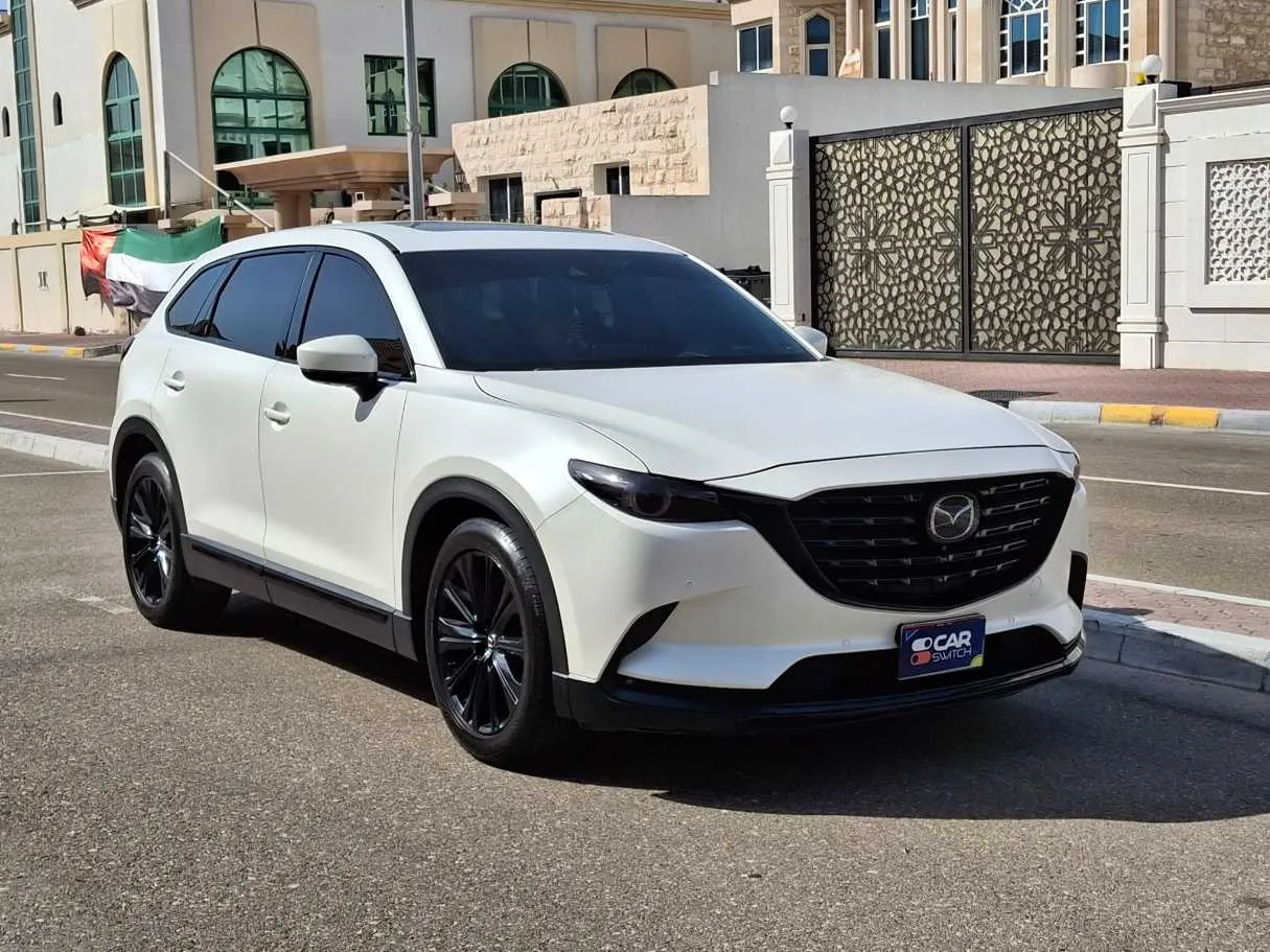 Car image 3