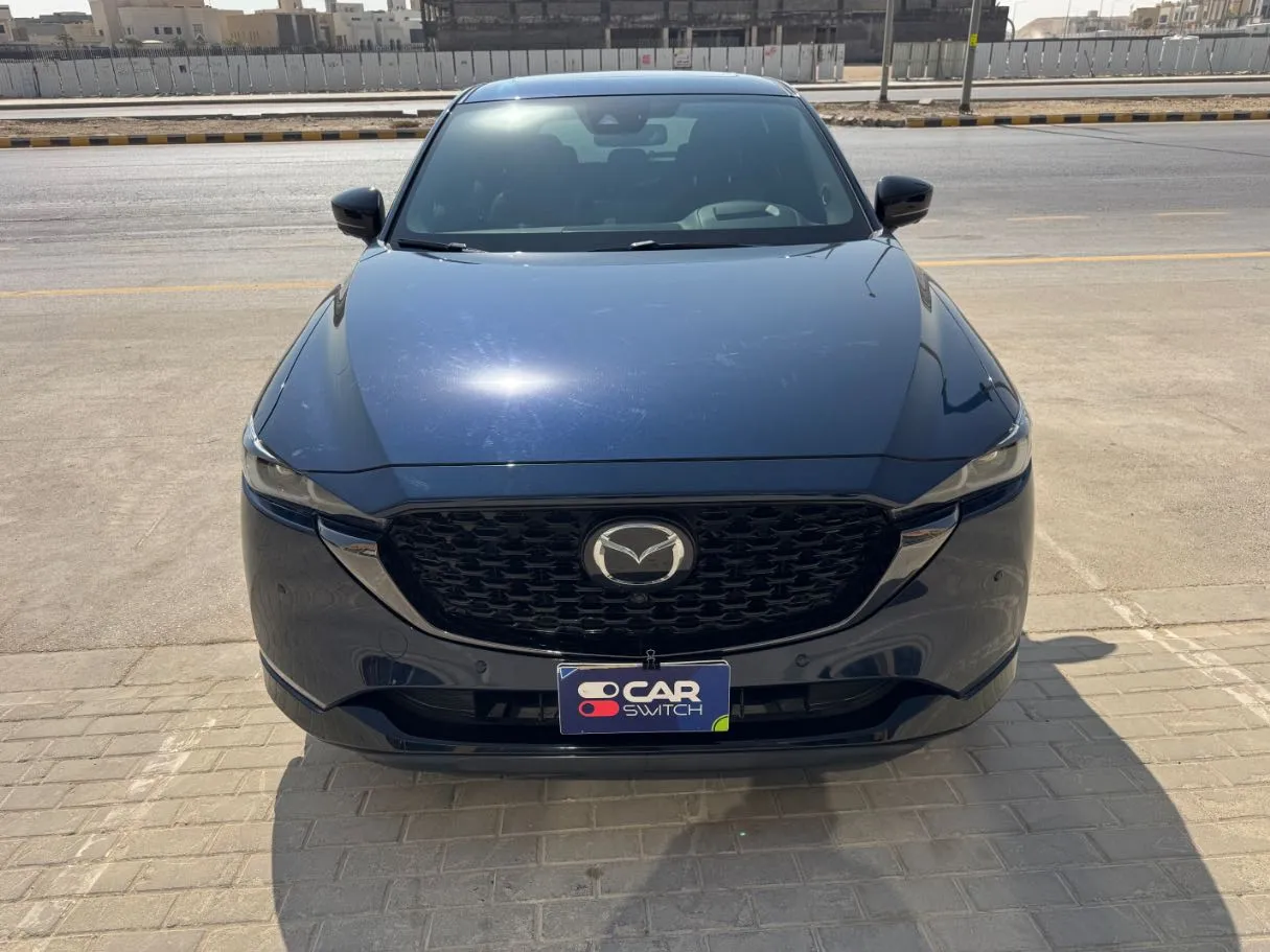 Car image 2
