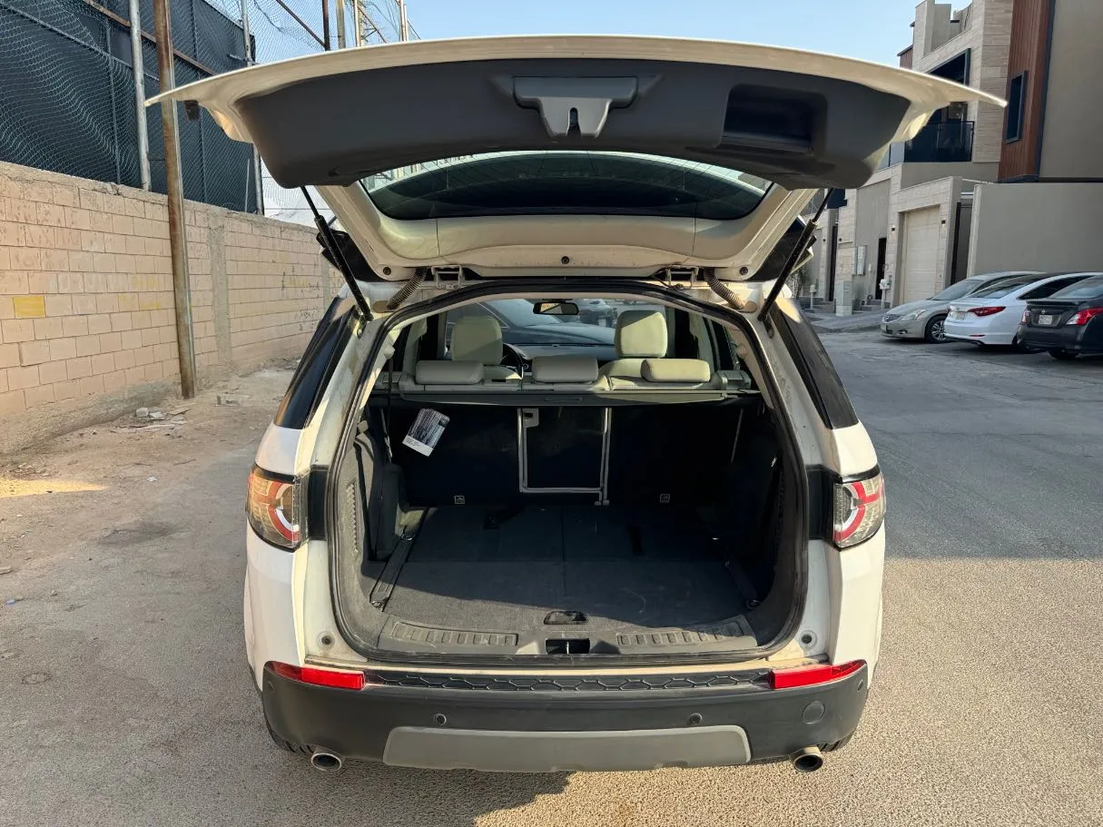 Car image 21
