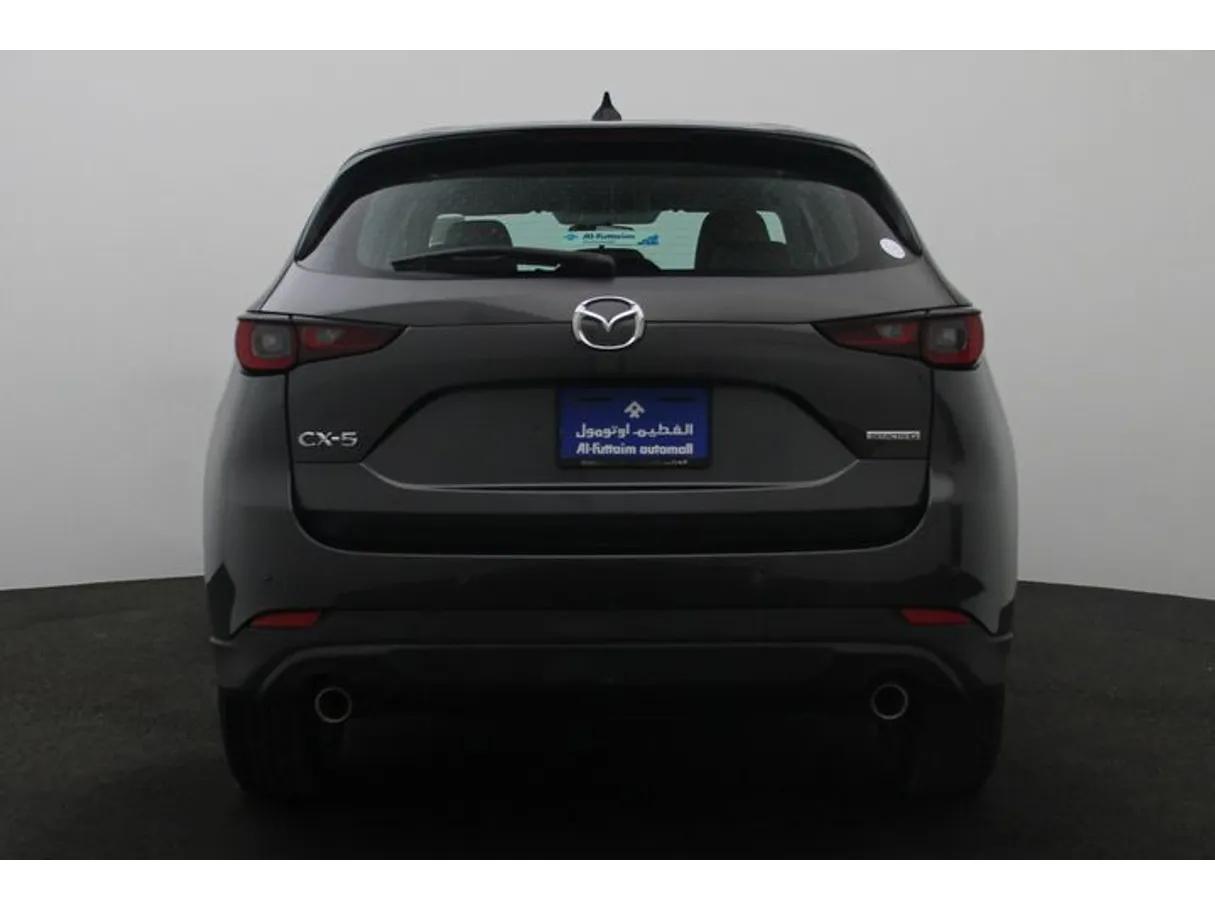 Car image 12