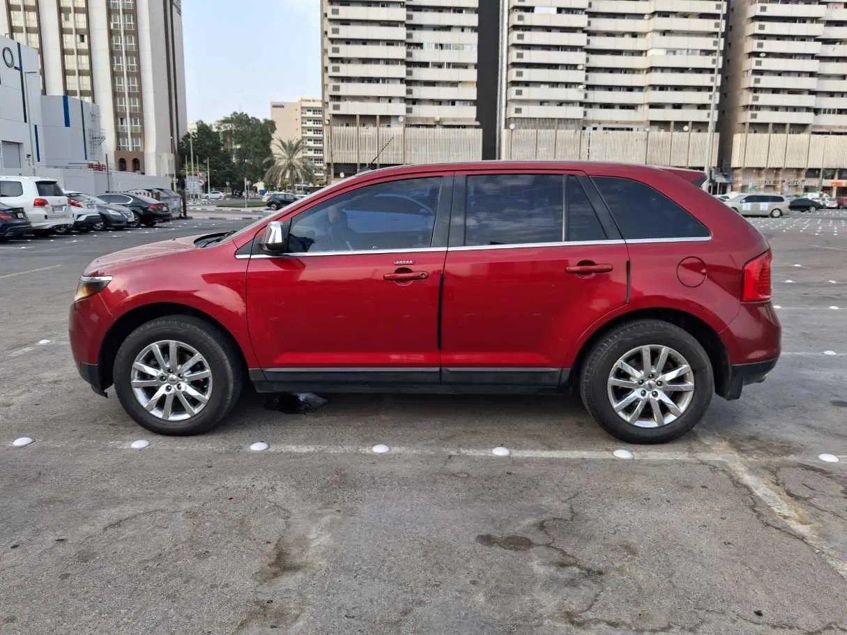 Car image 8
