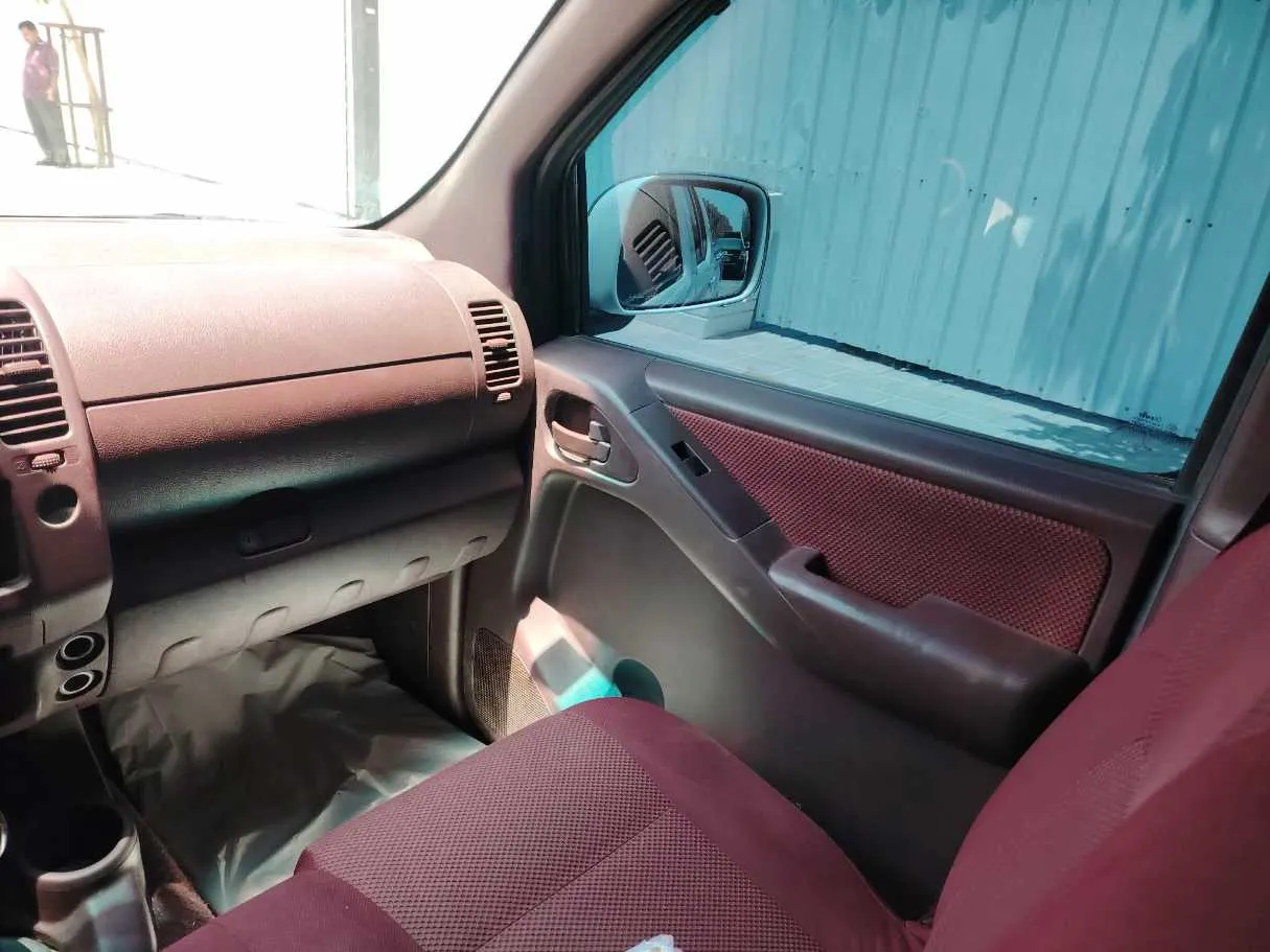 Car image 32