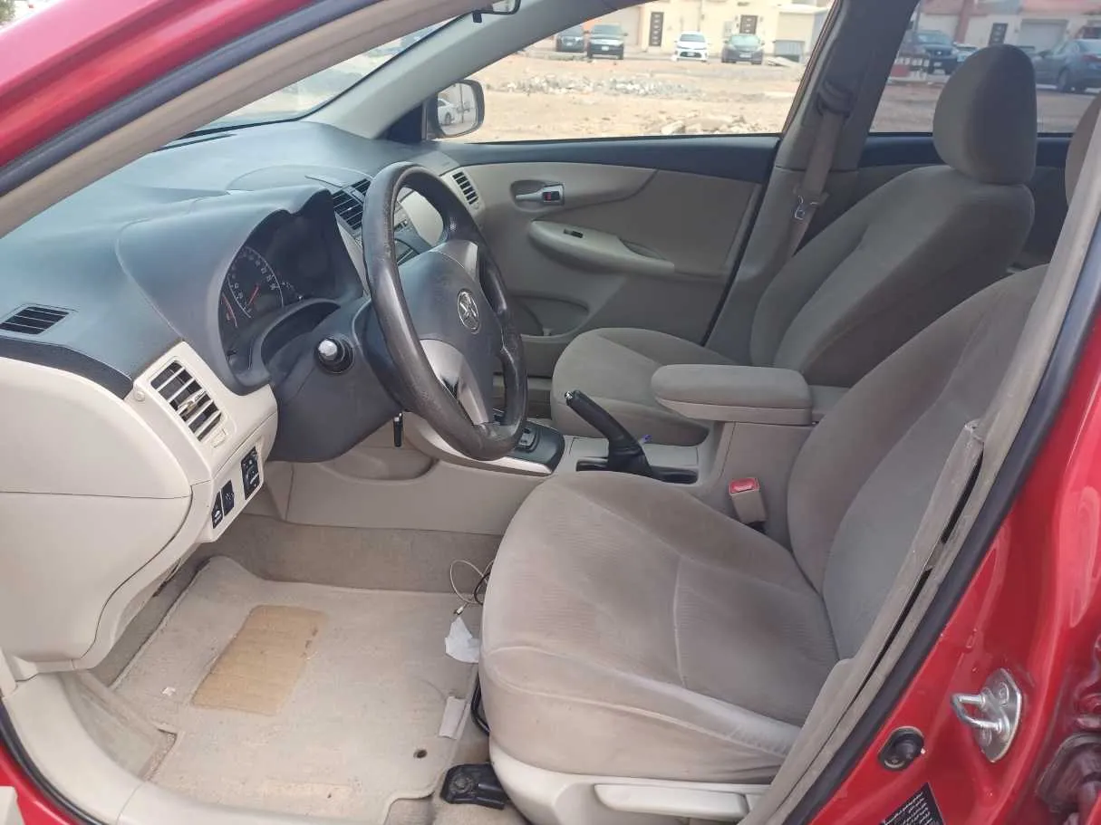 Car image 11