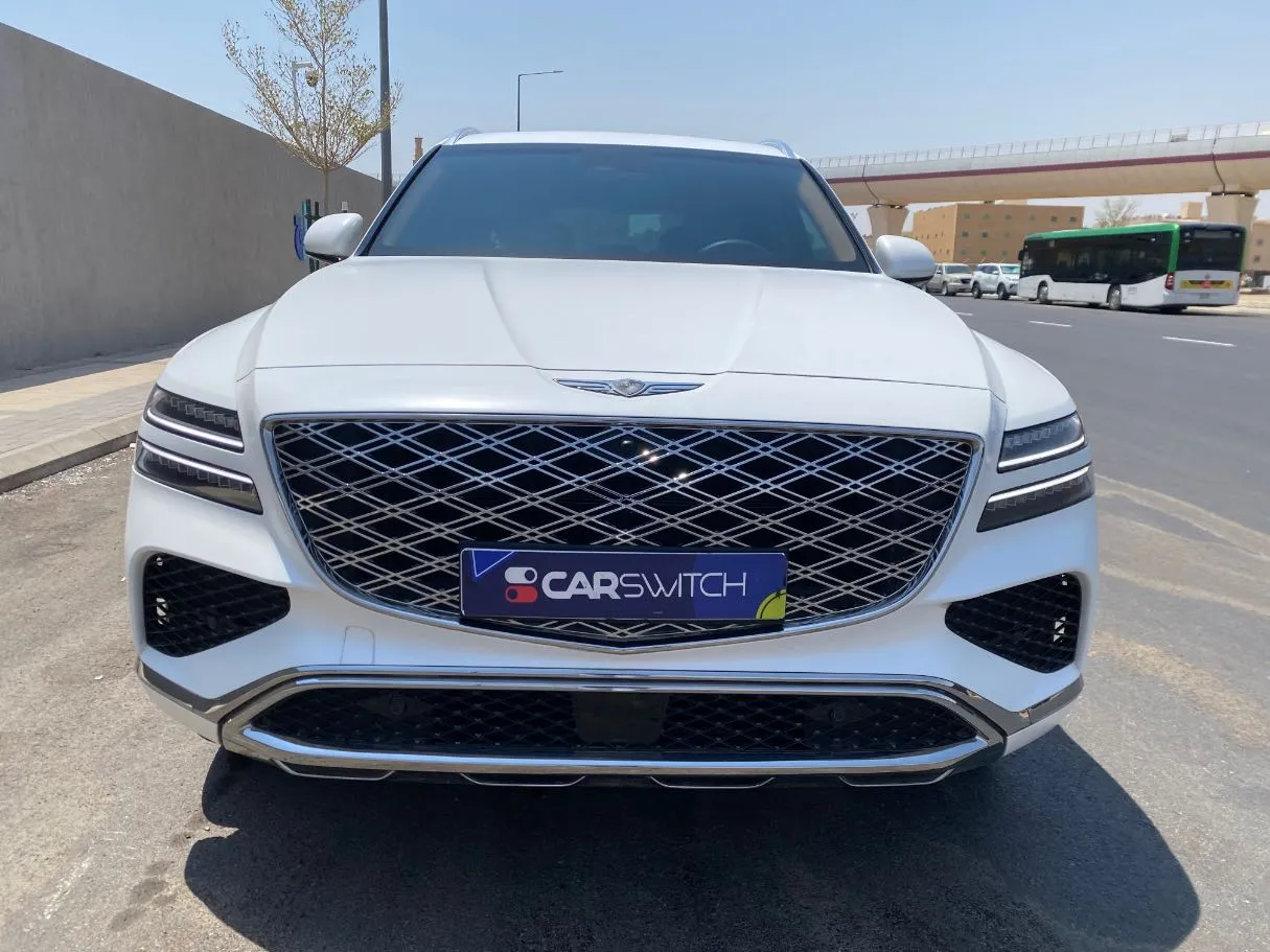 Car image 2