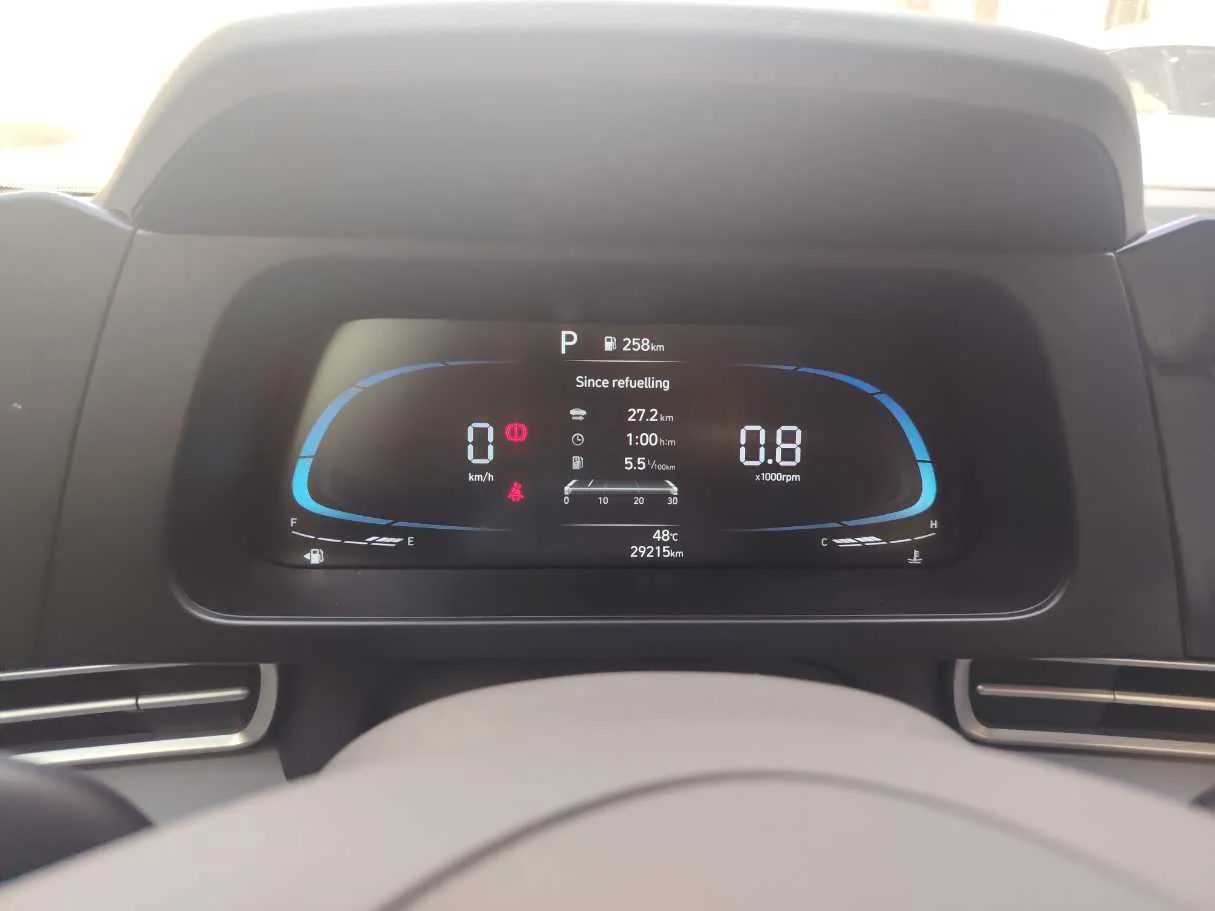 Car image 24