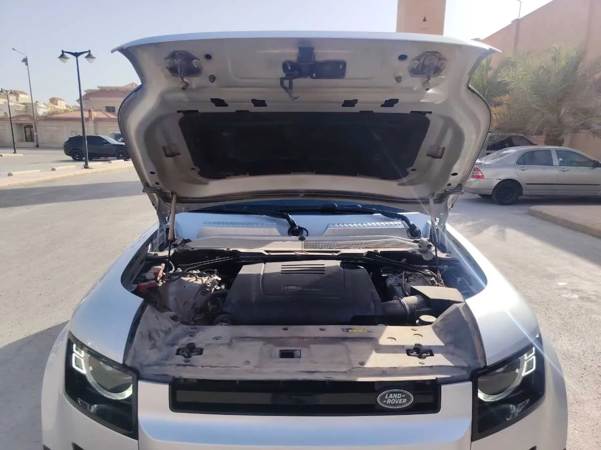 Car image 34