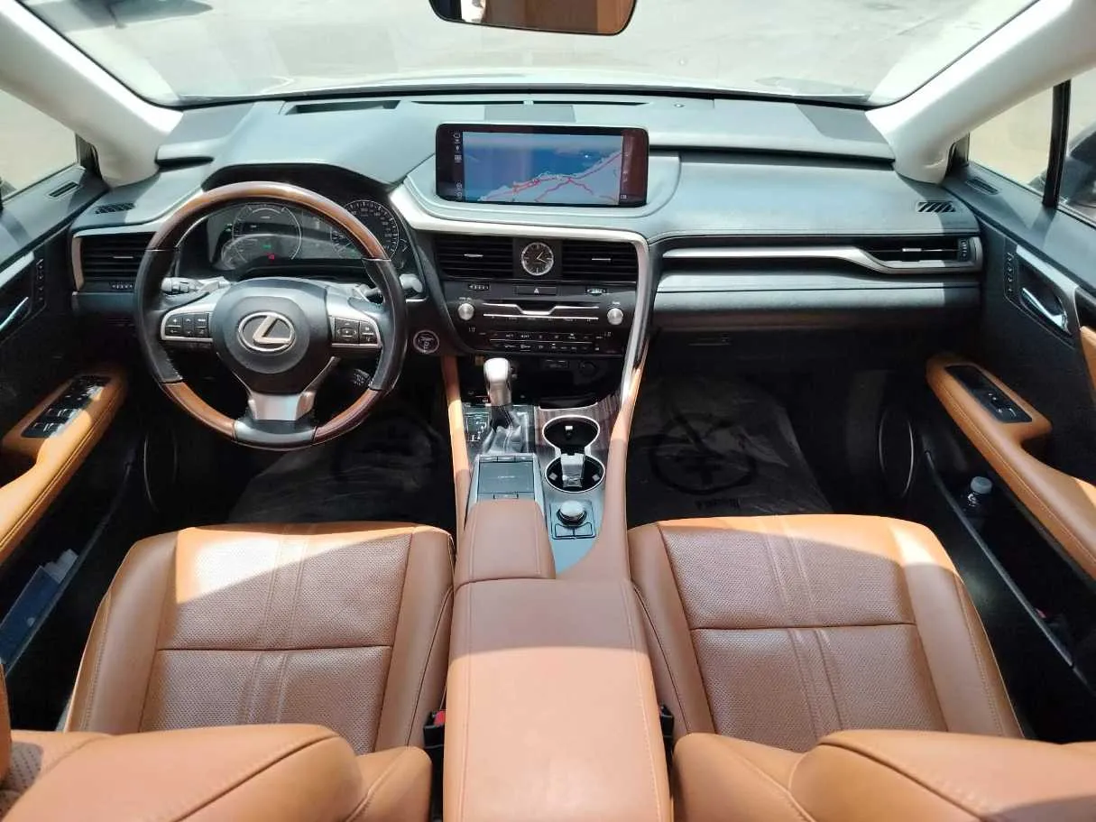 Car image 21
