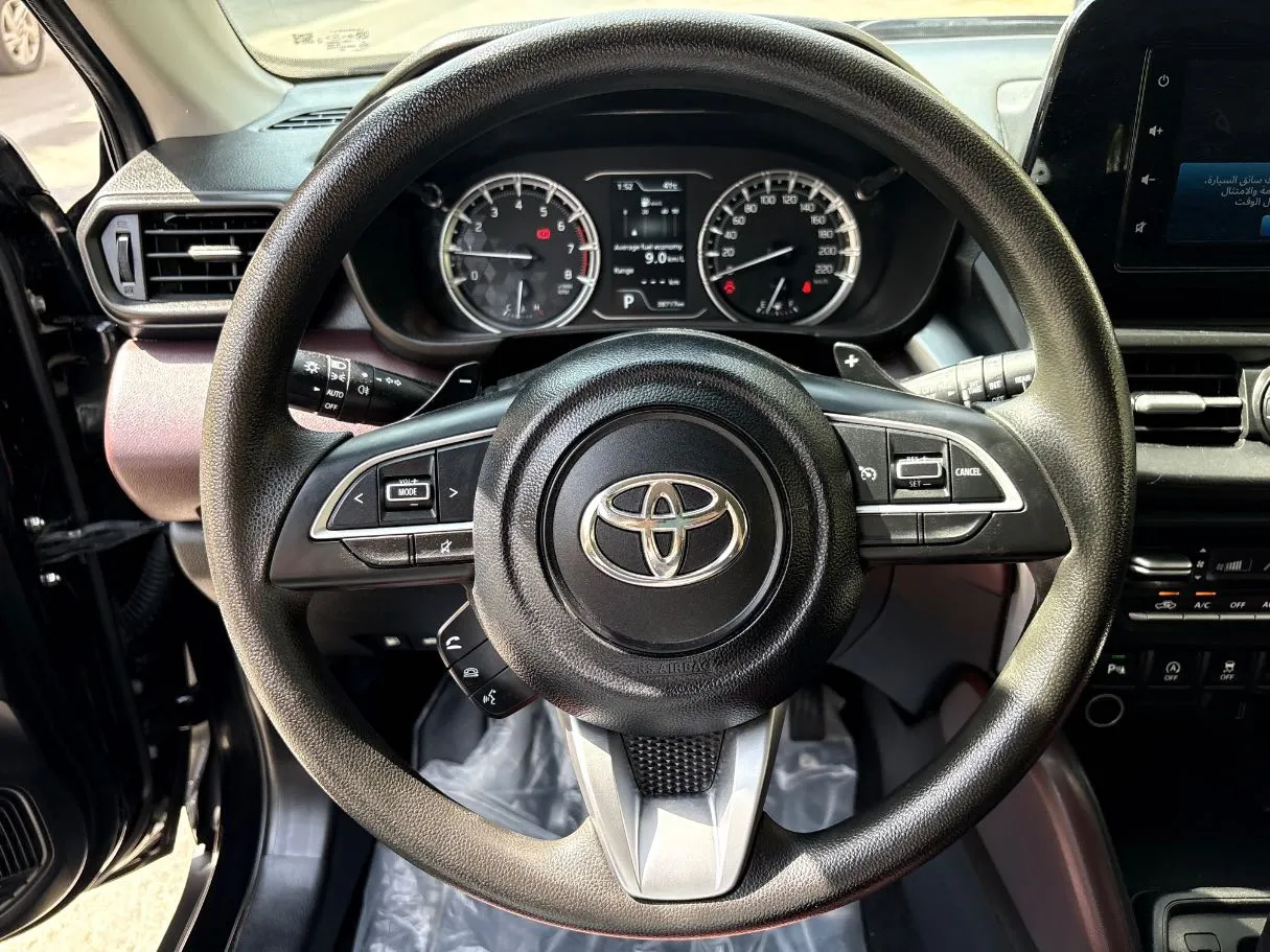 Car image 22