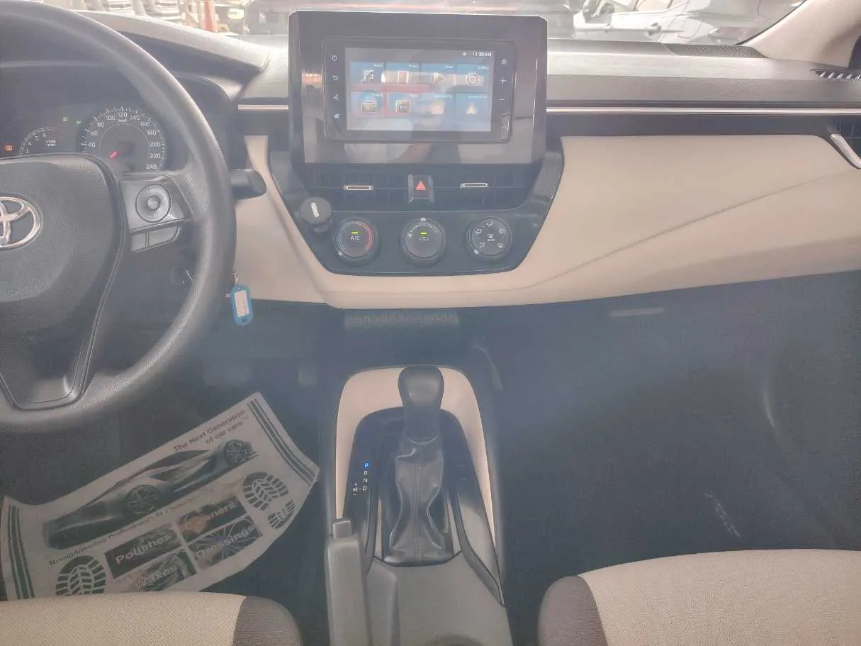 Car image 22