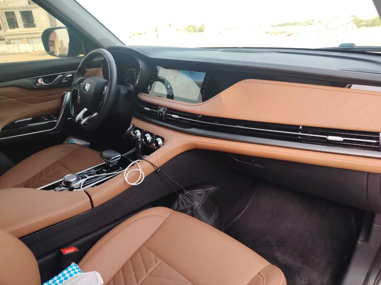 Car image 29