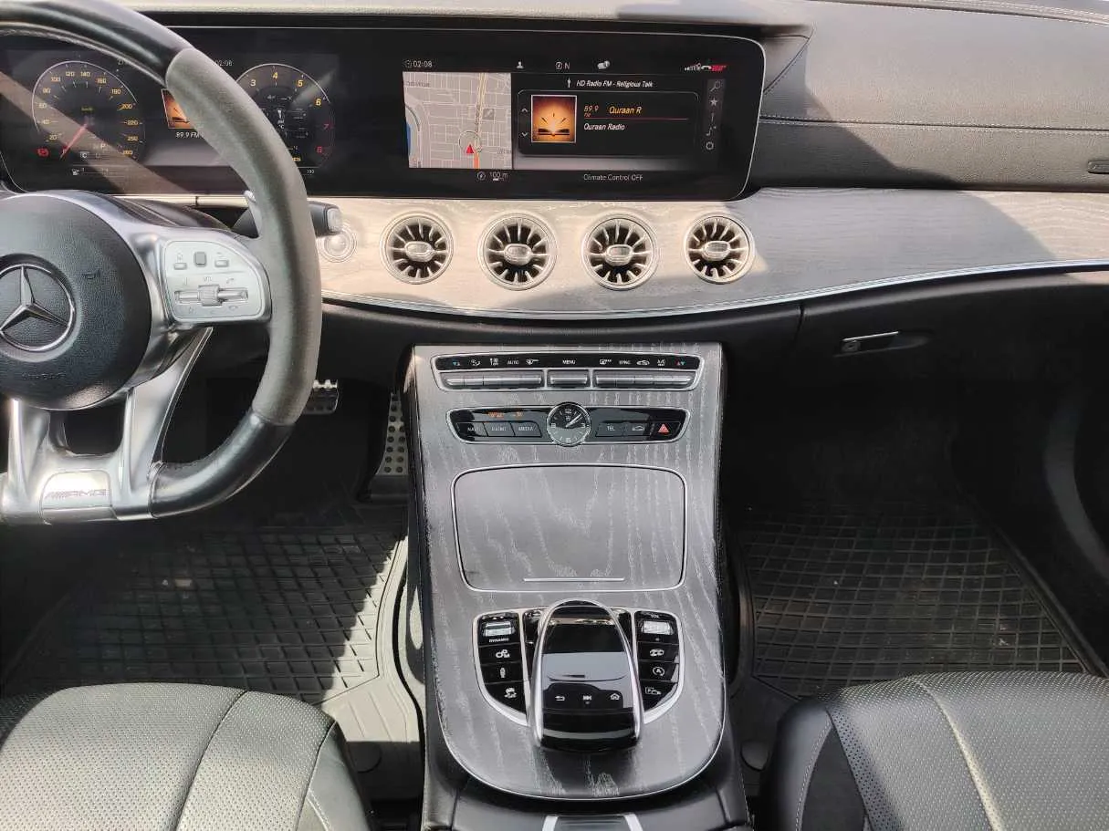 Car image 20