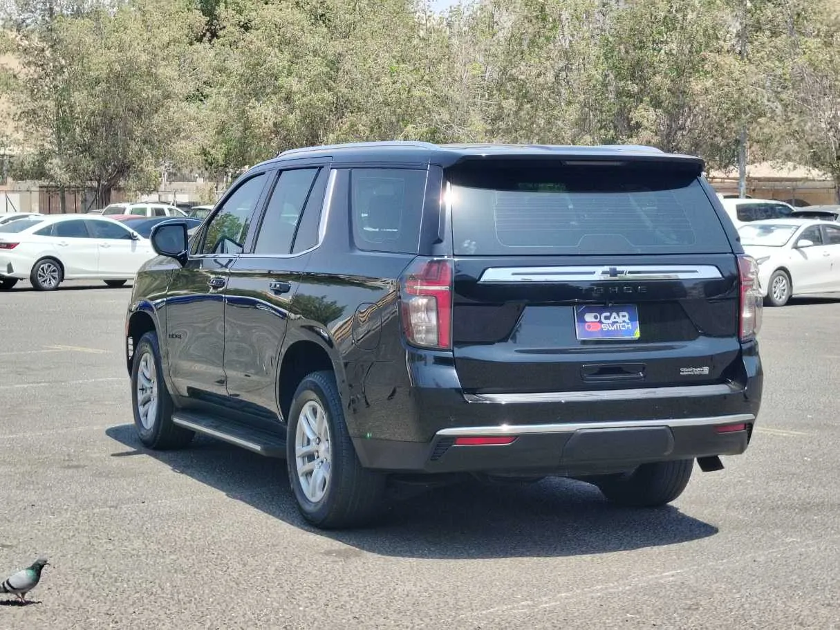 Car image 7
