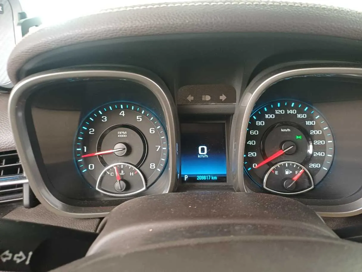 Car image 19
