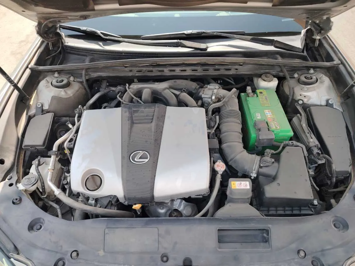 Car image 36