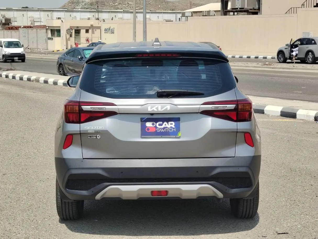 Car image 6