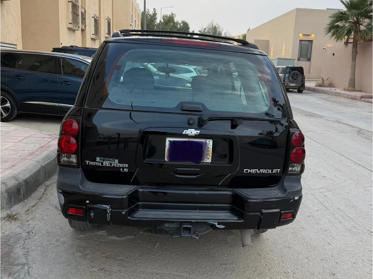 Car image 13