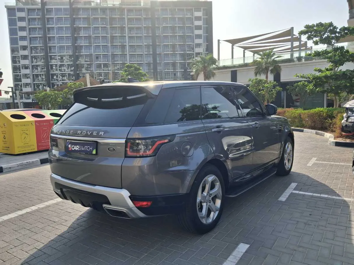 Car image 7