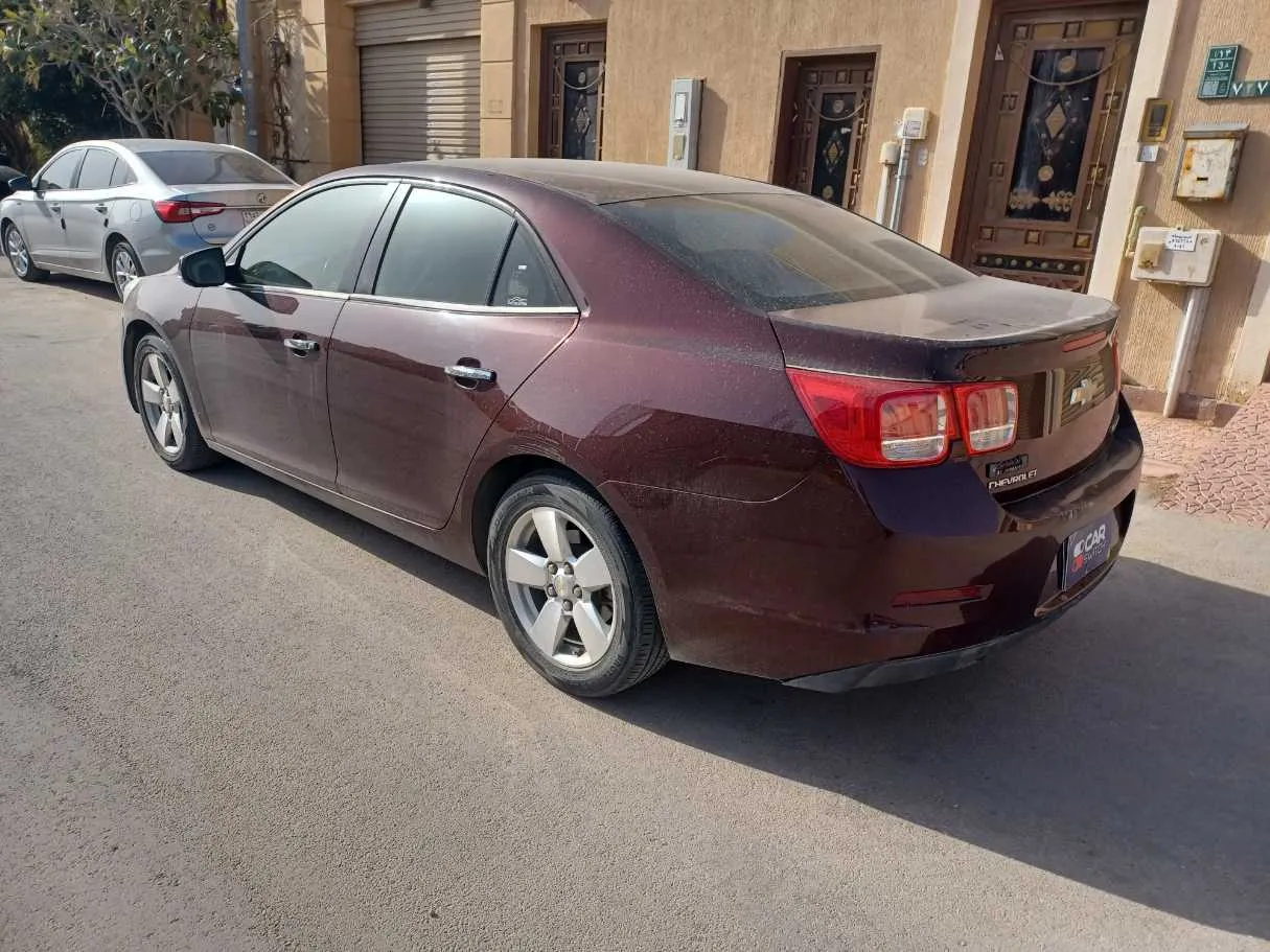 Car image 7