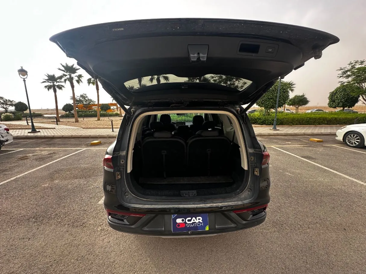 Car image 22
