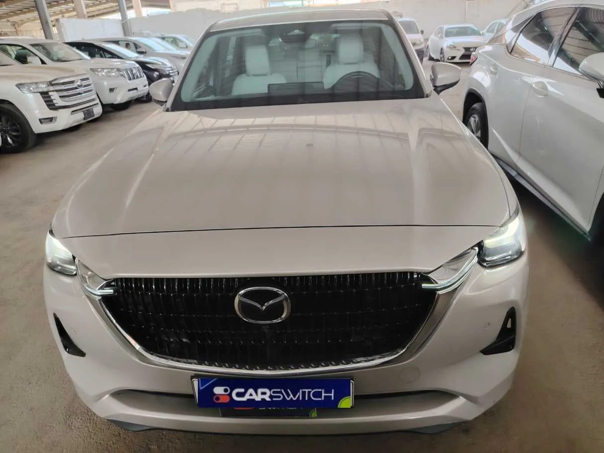 Car image 2