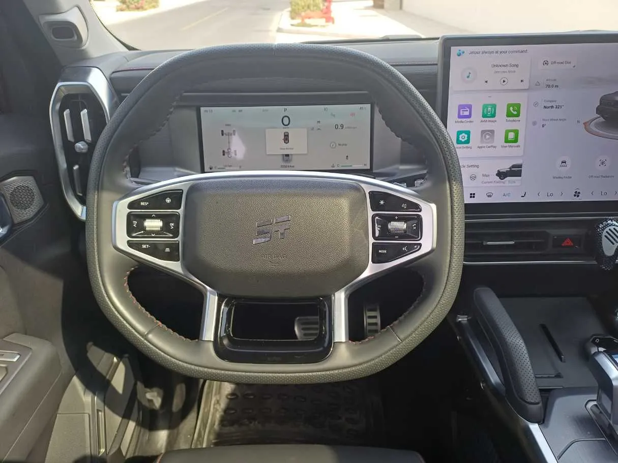 Car image 17